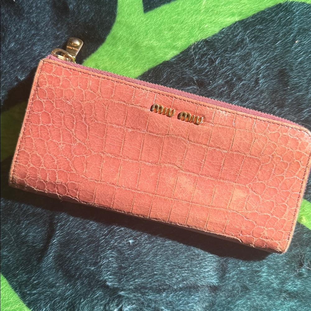 MIU MIU 🍑 Pink Peach Continental Soft Croc Italian Leather Long Zipper Wallet - Picture 10 of 14